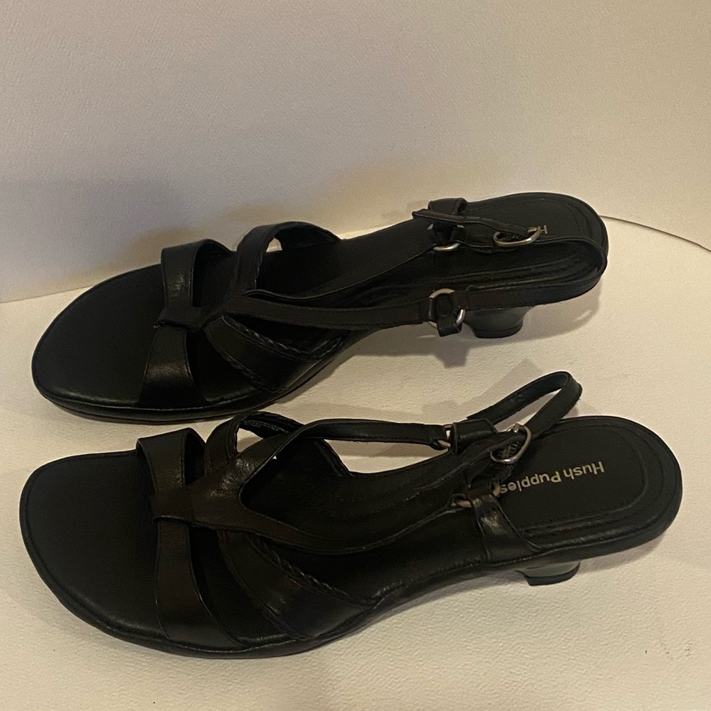 Strappy leather sandals with “Hush Puppies” comfort sole
